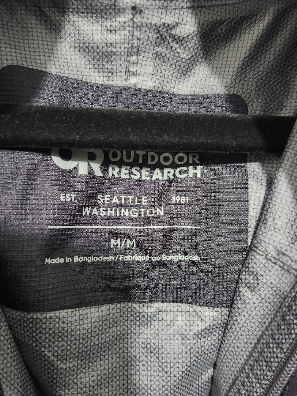 Outdoor Research Black Men’s Helium Rain Hooded Jacket Size M New Without Tags - Picture 7 of 11